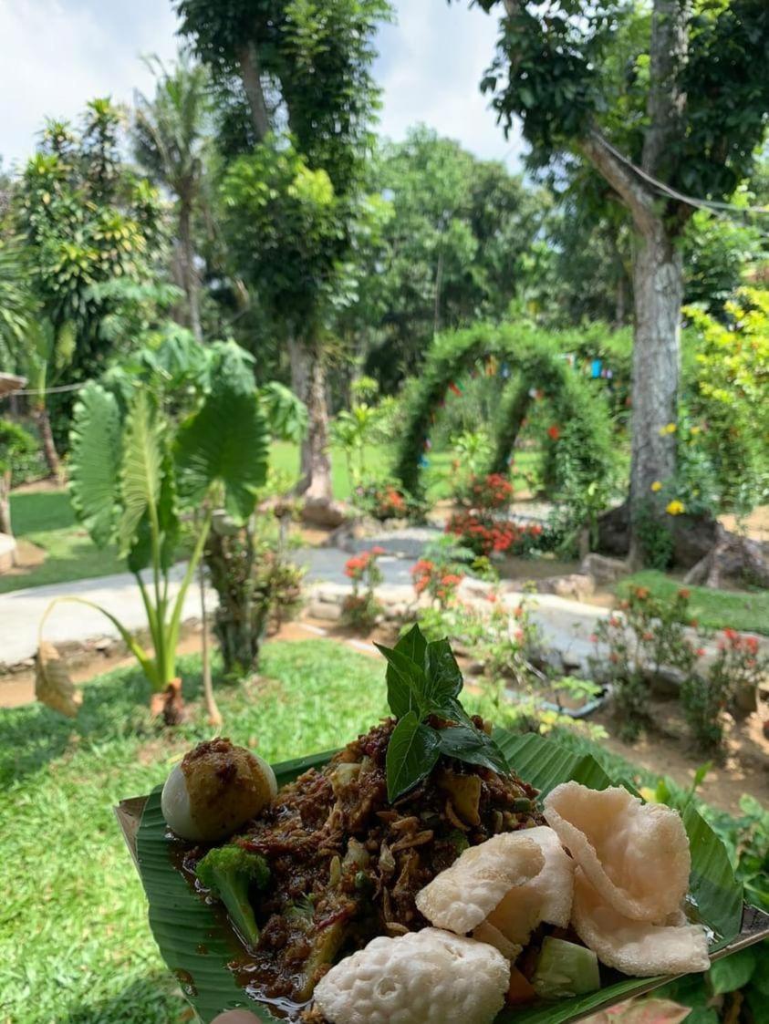 Wisma Batu Mandi Bukit Lawang Exterior photo
